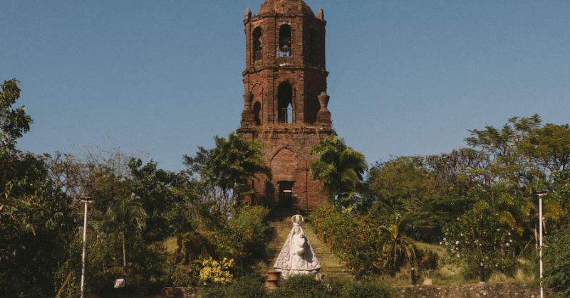 מגדל הפעמונים של כנסיית Bantay ב-Vigan, Ilocos Sur, הפיליפינים